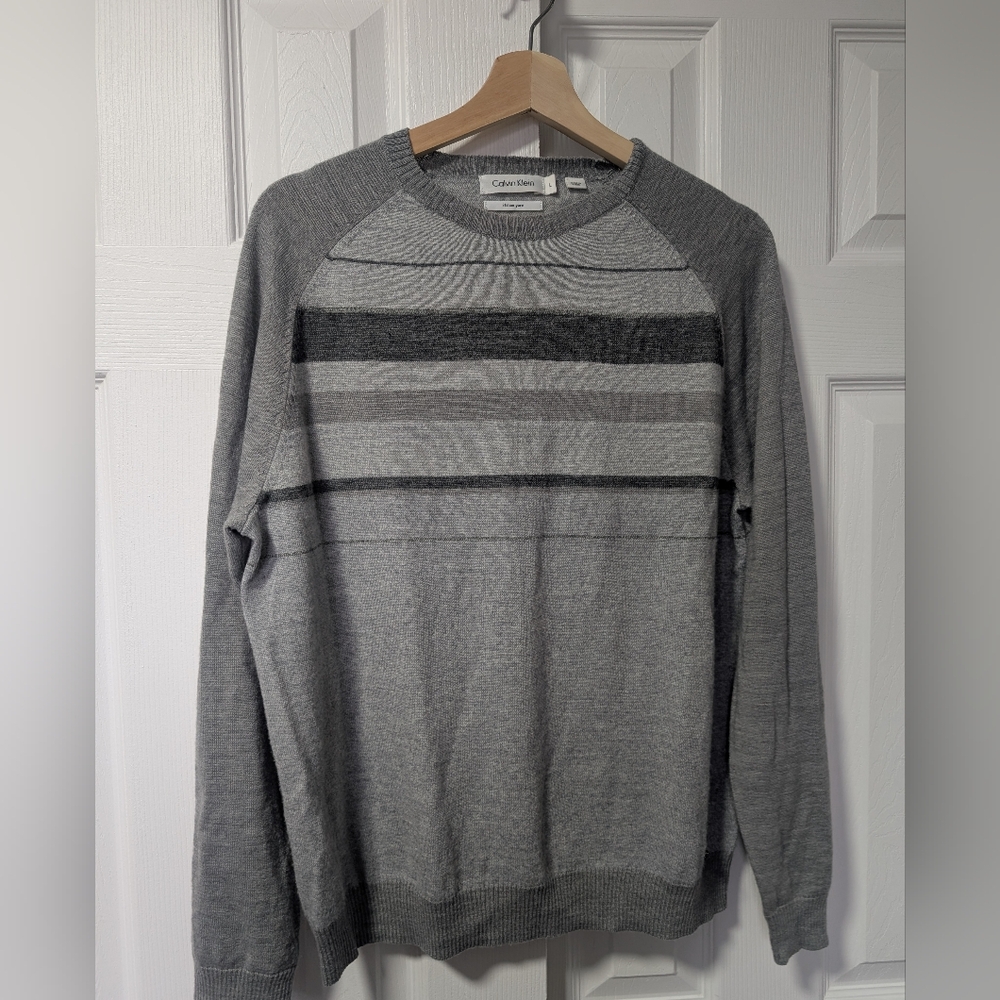 Calvin Klein Men's Gray Striped Sweater
